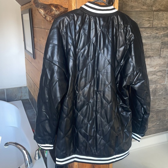 Faux Leather Bomber Jacket NWT - Picture 2 of 2